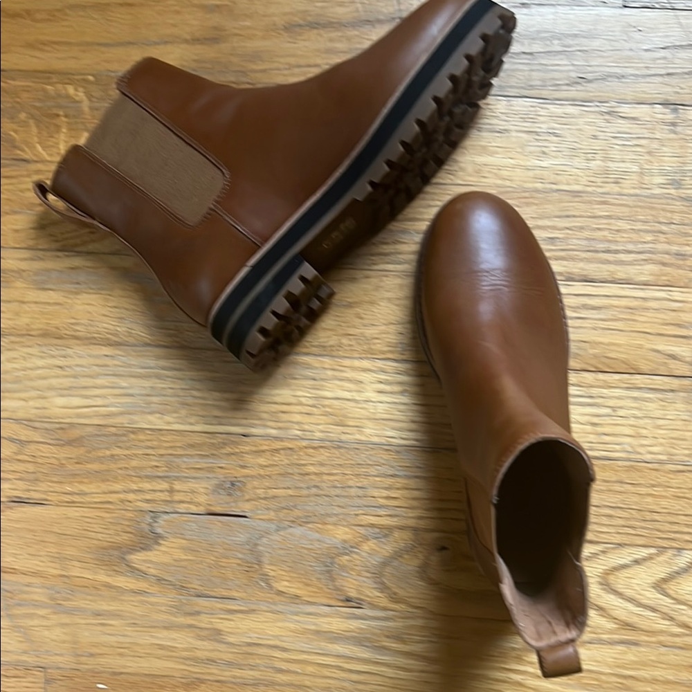 Madewell Camel Chelsea Boots/ size 7